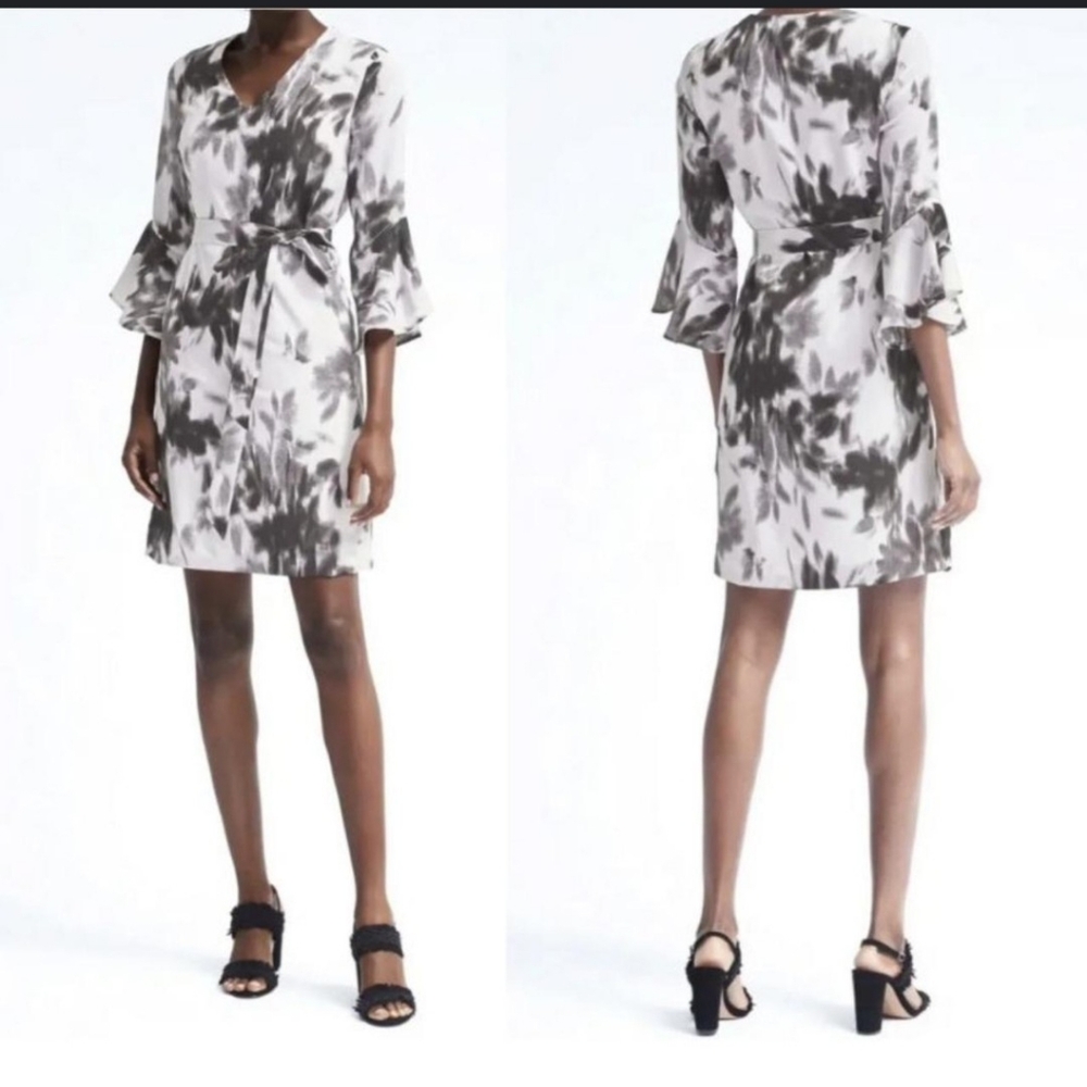 BANANA REPUBLIC Black and White Floral Print Midi Dress Size Medium. - Picture 1 of 15